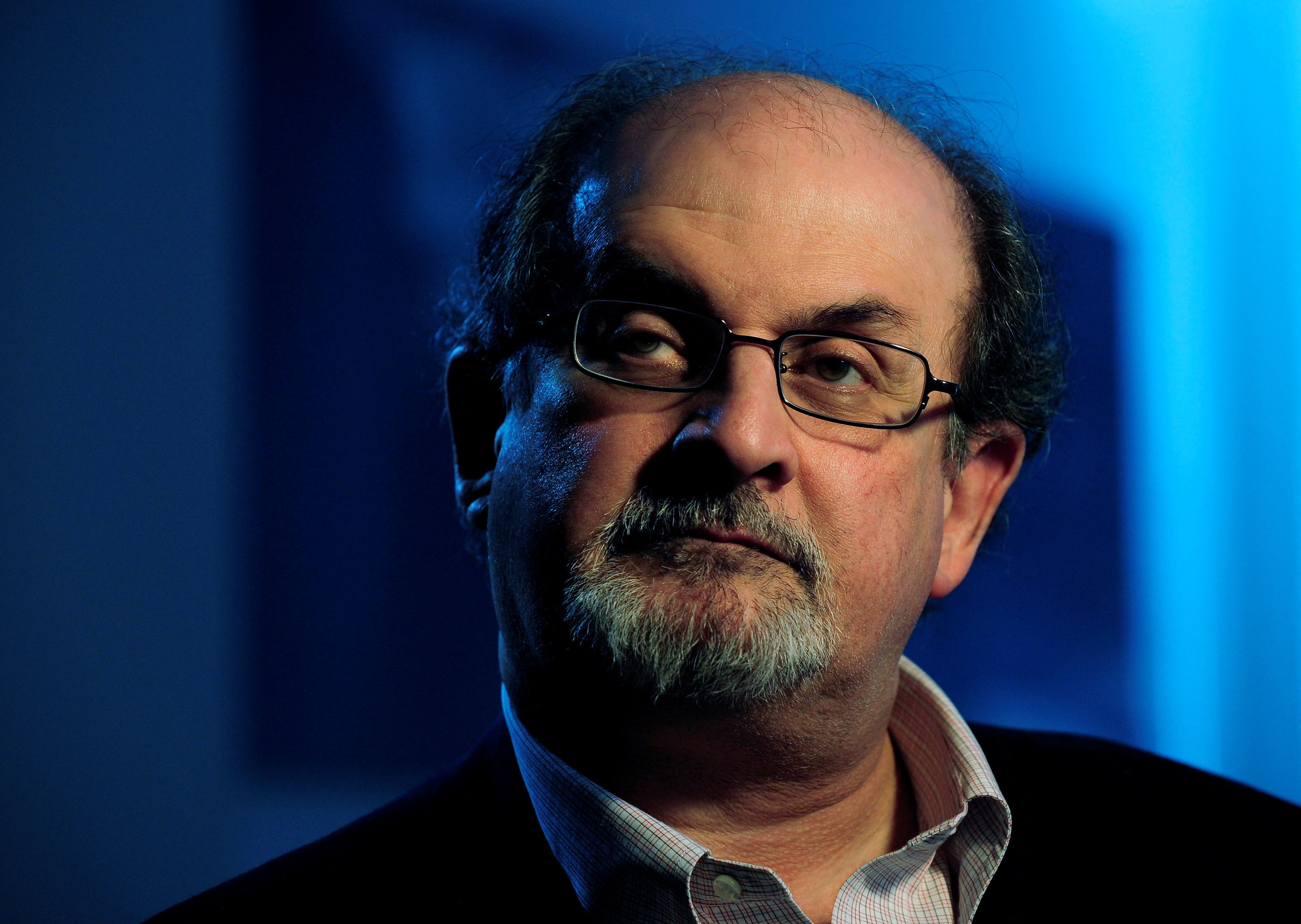 Salman Rushdie (REUTERS/Dylan Martinez/File Photo)