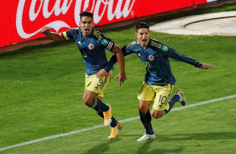 Falcao García y James Rodríguez están juntos en la selección Colombia desde hace 12 años y en las últimas temporadas bajaron su rendimiento por falta de minutos en sus clubes. Alberto Valdes/Pool via REUTERS