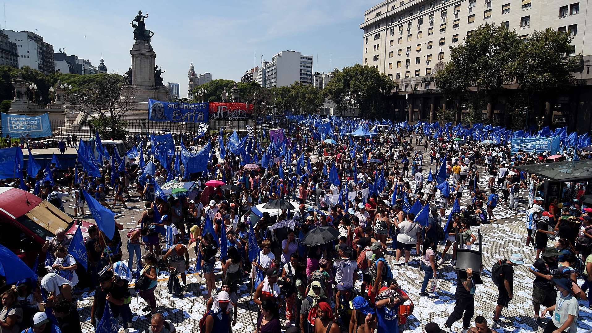 Los movimientos sociales criticaron el discurso de Alberto Fernández y prácticamente no movilizaron al Congreso 