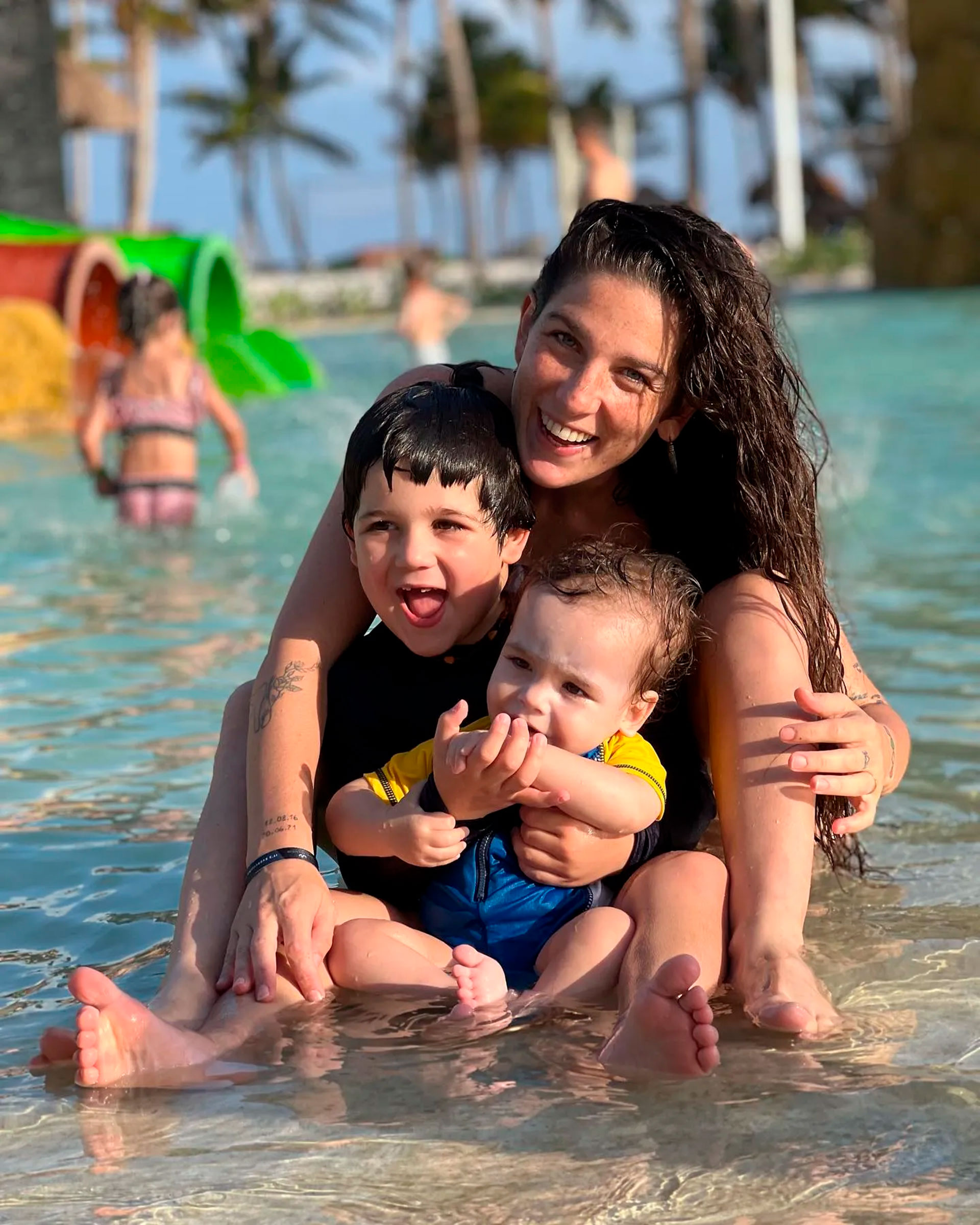 Juana Repetto publicó fotos en la playa con un mensaje contundente