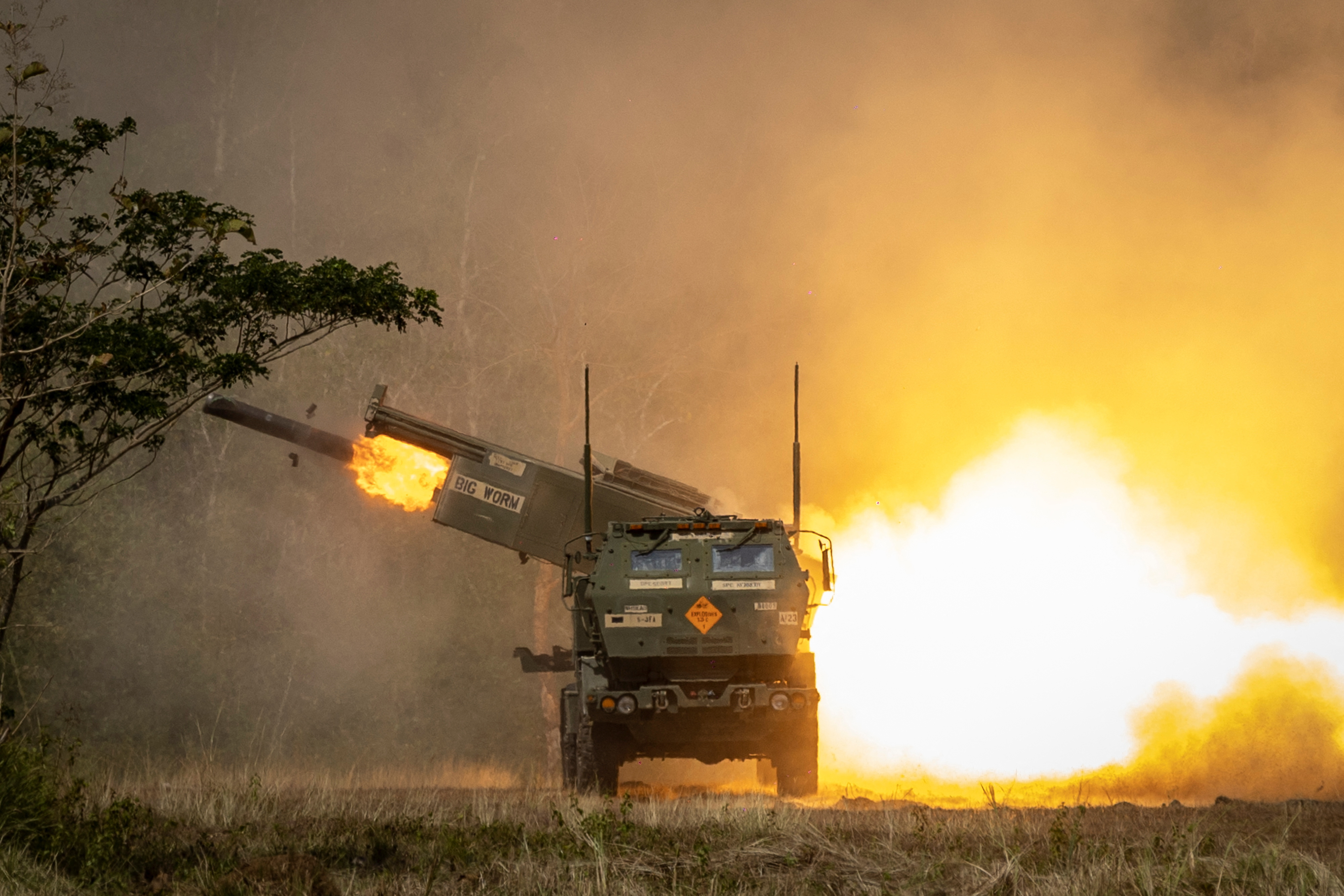 Global FirePower evaluó la capacidad militar de 145 países, basándose en más de 60 factores (REUTERS)