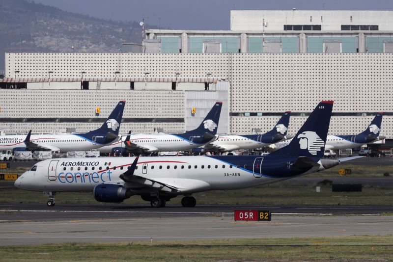 Coronaviurs en México: 30 aerolíneas dejaron de operar afectando al sector  turístico - Infobae