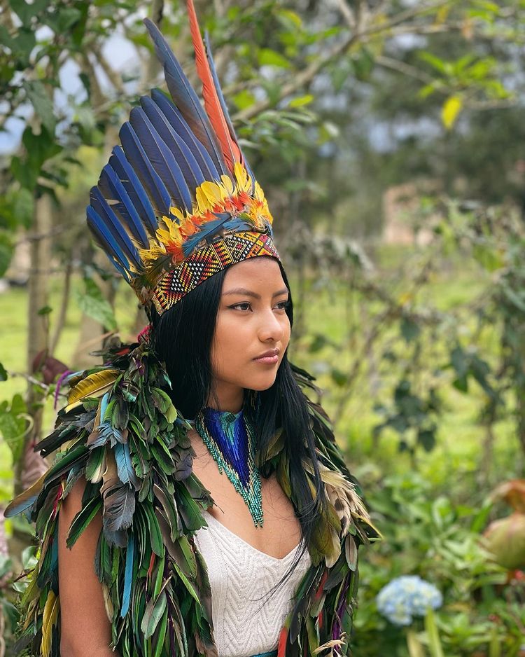 Tatiana participará en el certamen intercultural indigena Abya Yala 2023 representando a colombia. Cortesía: @azulsirius