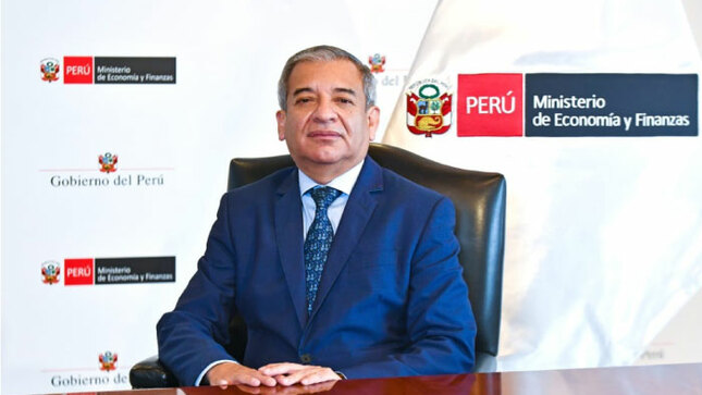 José Armando Calderón Valenzuela is the new Vice Minister of Finance of the MEF.