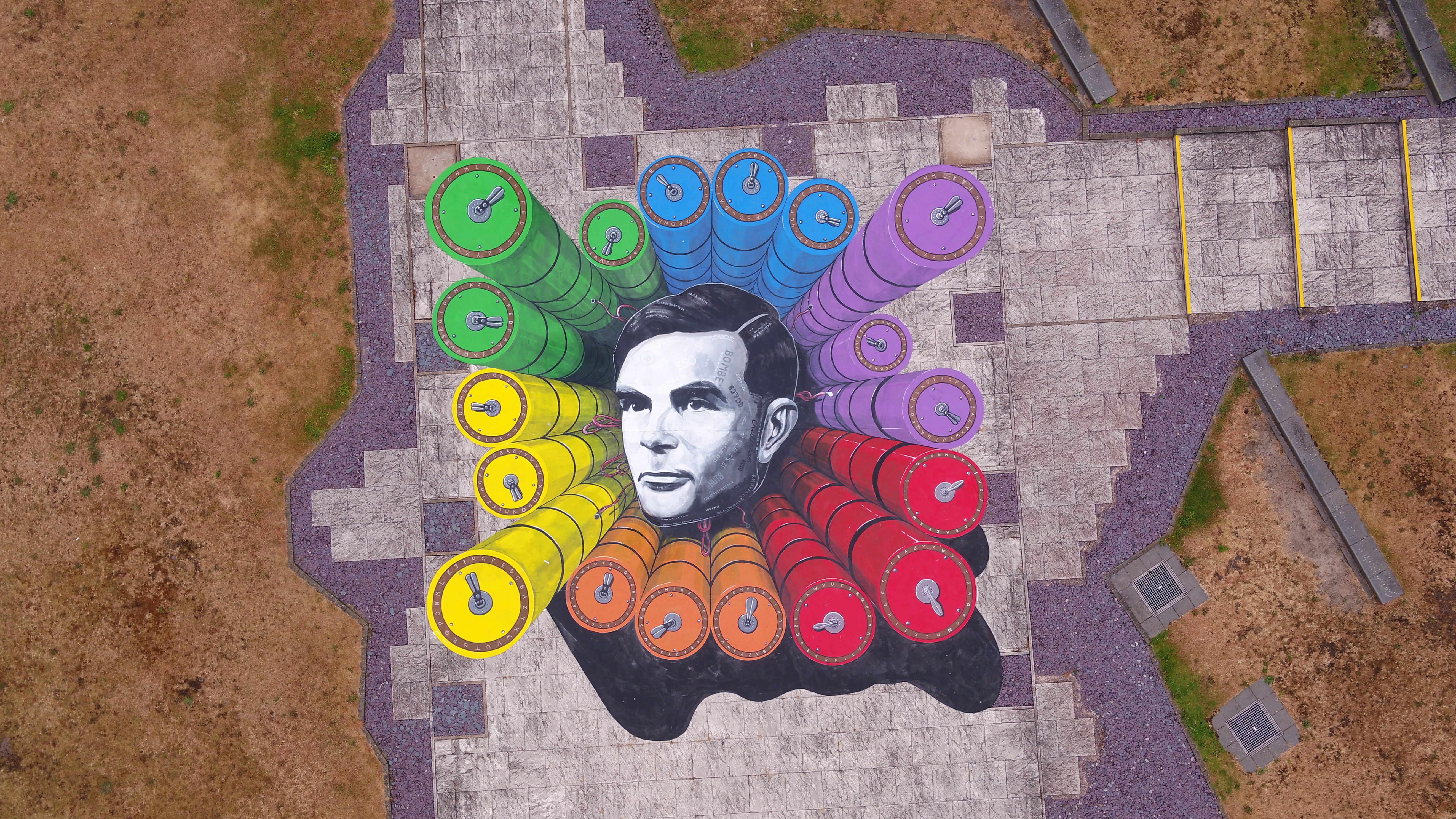 Una obra de arte en honor del matemático e informático Alan Turing, quien fue procesado por actividad homosexual en la década de 1950 (Foto: reuters)