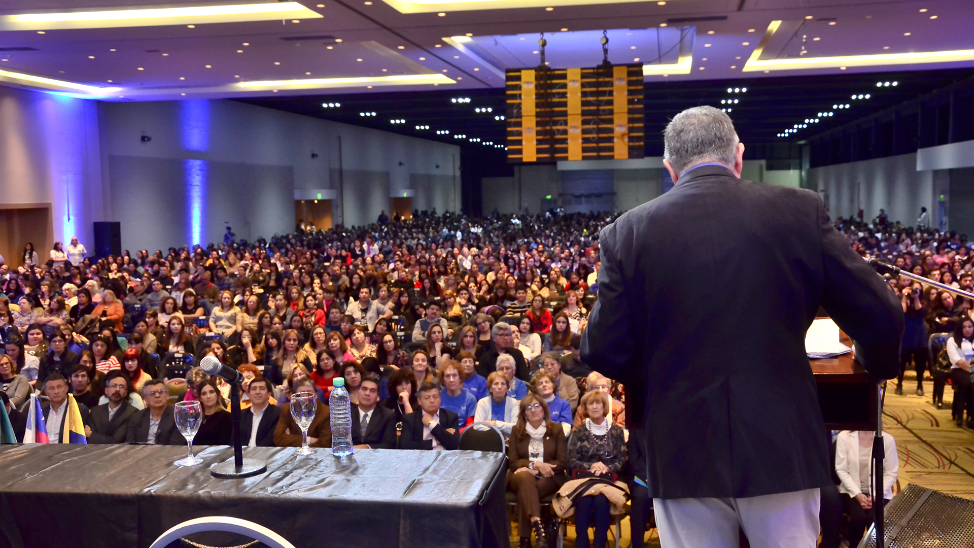 Una imagen del 22° Foro Internacional por el Fomento del Libro y la Lectura. El evento es anual y reúne a miles de docentes en Resistencia, Chaco. 