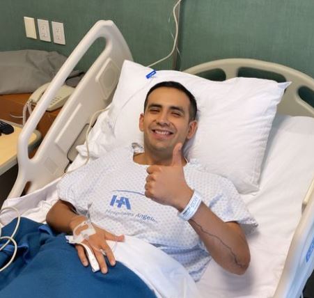 Fue en marzo cuando el actor dio a conocer que sufría de varicocele y decidió someterse a una cirugía para no complicar el padecimiento (Instagram/@elcapiperez)