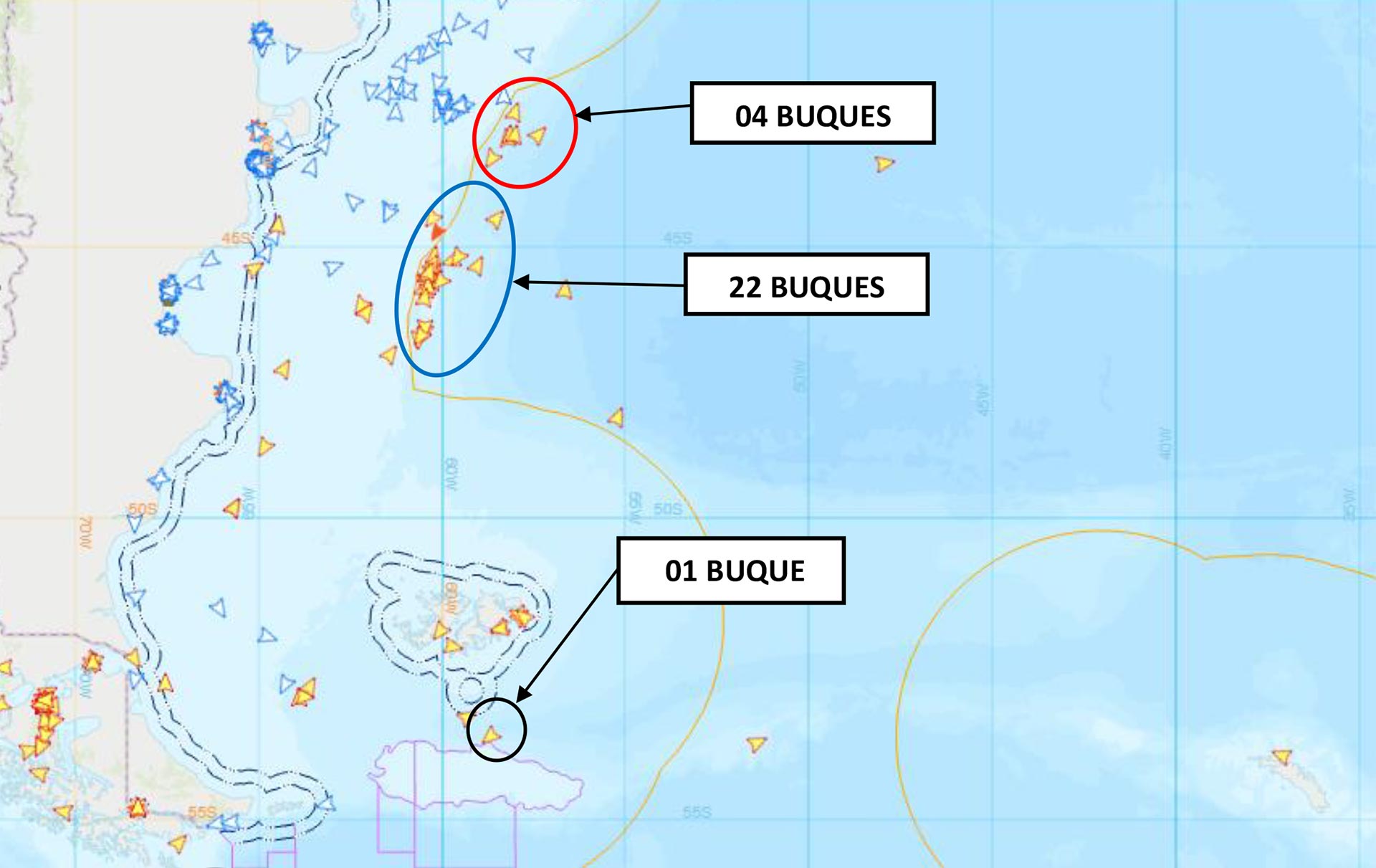 Los 27 buques chinos que esperan cruzar la milla 200 para poder pescar calamar en aguas del Mar Argentino (Crédito Prefectura Naval Argentina)