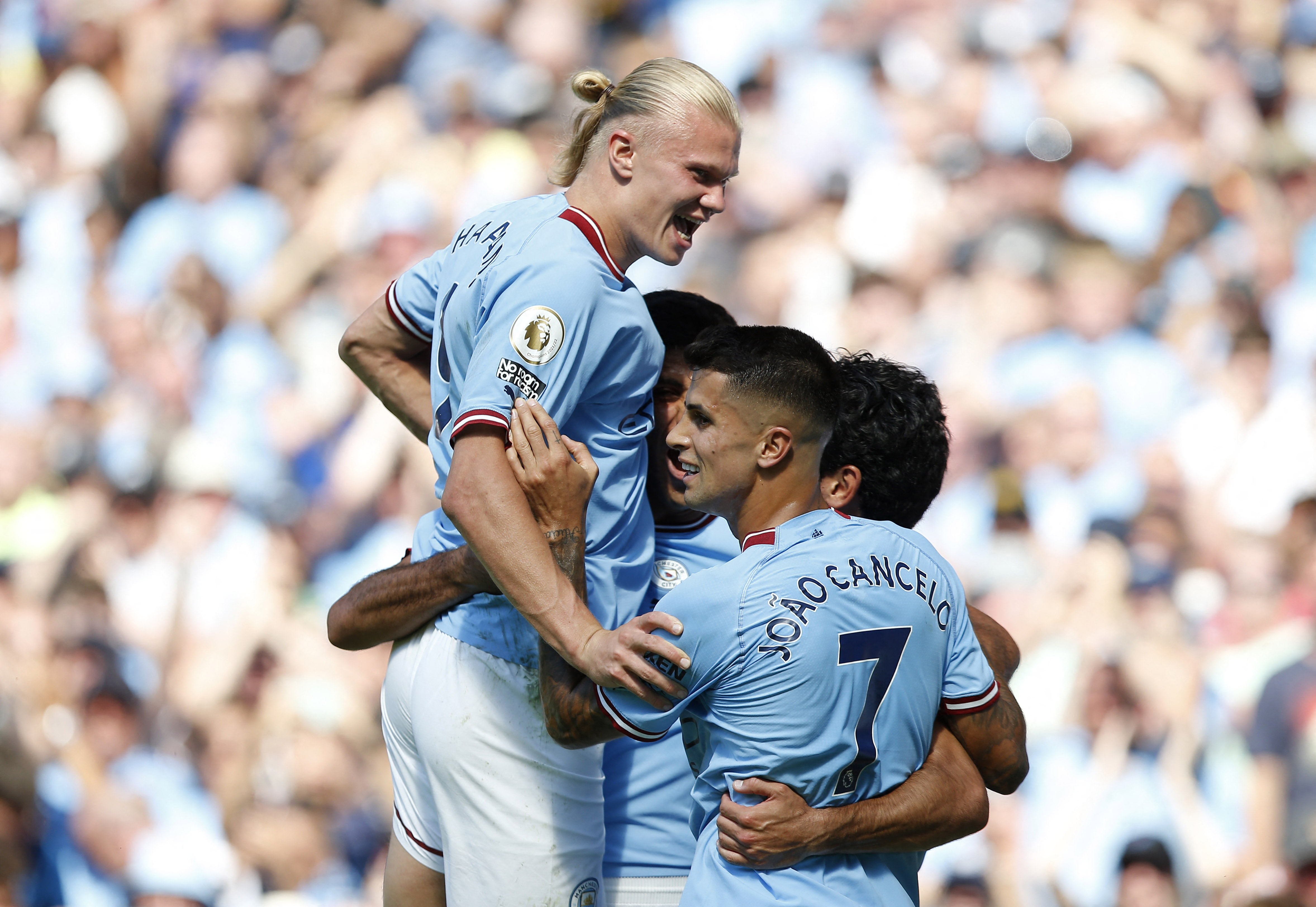 El Manchester City quiere mantener la racha en la Premier League (Reuters)