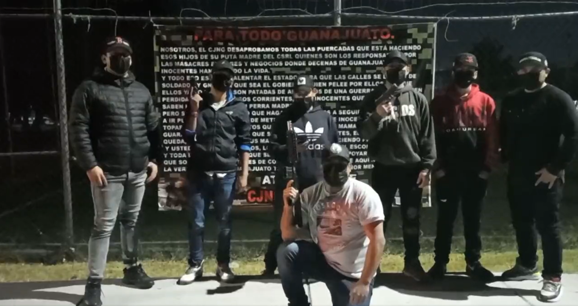 En oto video aparecieron siete hombres vestido de civil, con un mensaje similar 
(Foto: Twitter/@Elblogdelosgua1)