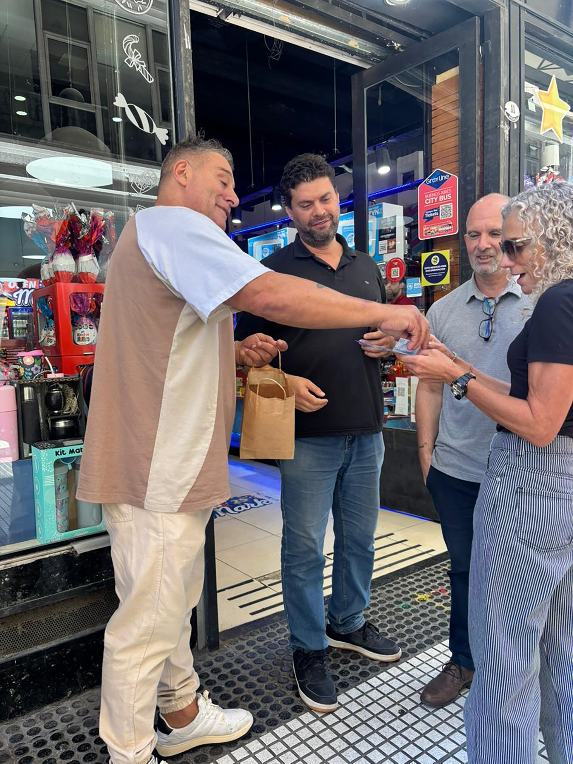 Los sindicatos docentes rechazaron una oferta salarial del Gobierno y amenazan con nuevas medidas de fuerza