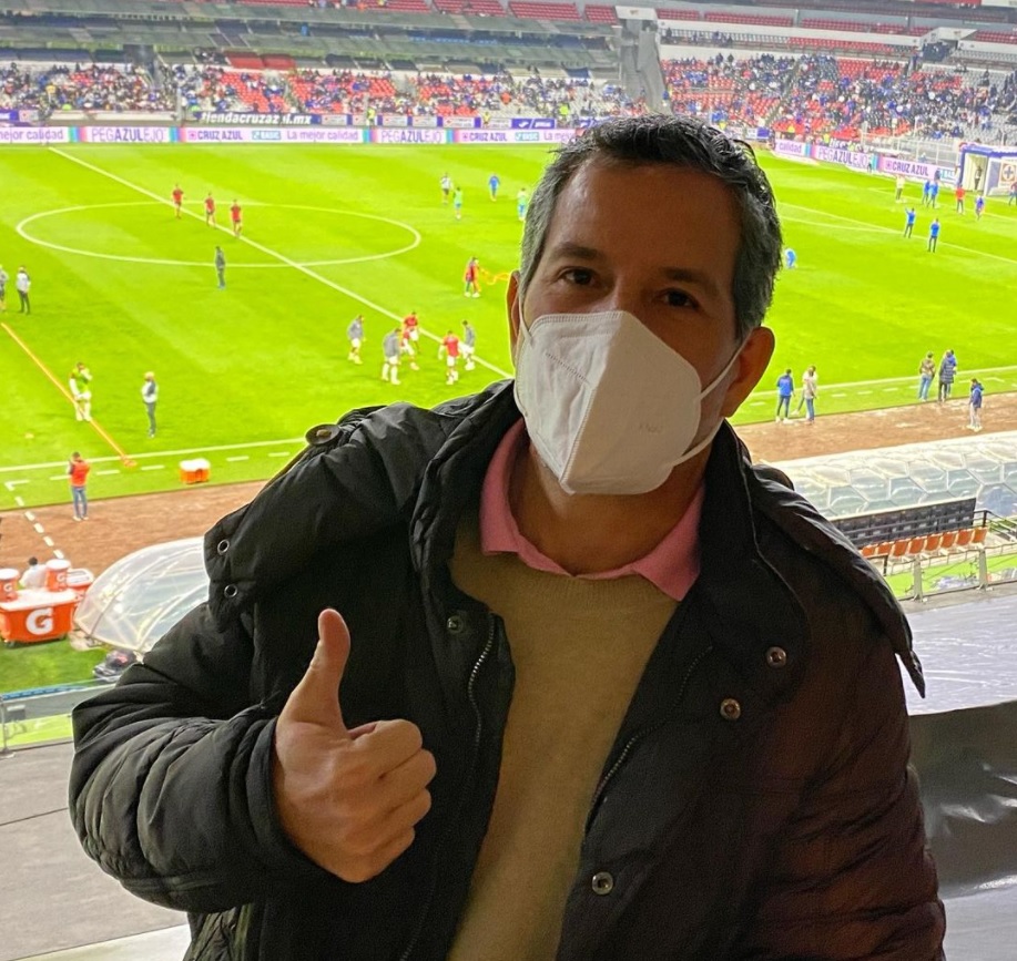 Javier Alarcón trabajó en Televisa Deportes y llegó a dialogar con Emilio Azcárraga sobre las críticas al América (Foto: Instagram/@javier_alarcon_g)