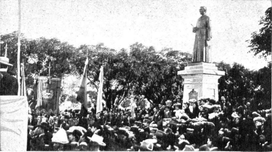 En 1903, en San Pedro se inauguró una estatua que recuerda al fraile Rodríguez