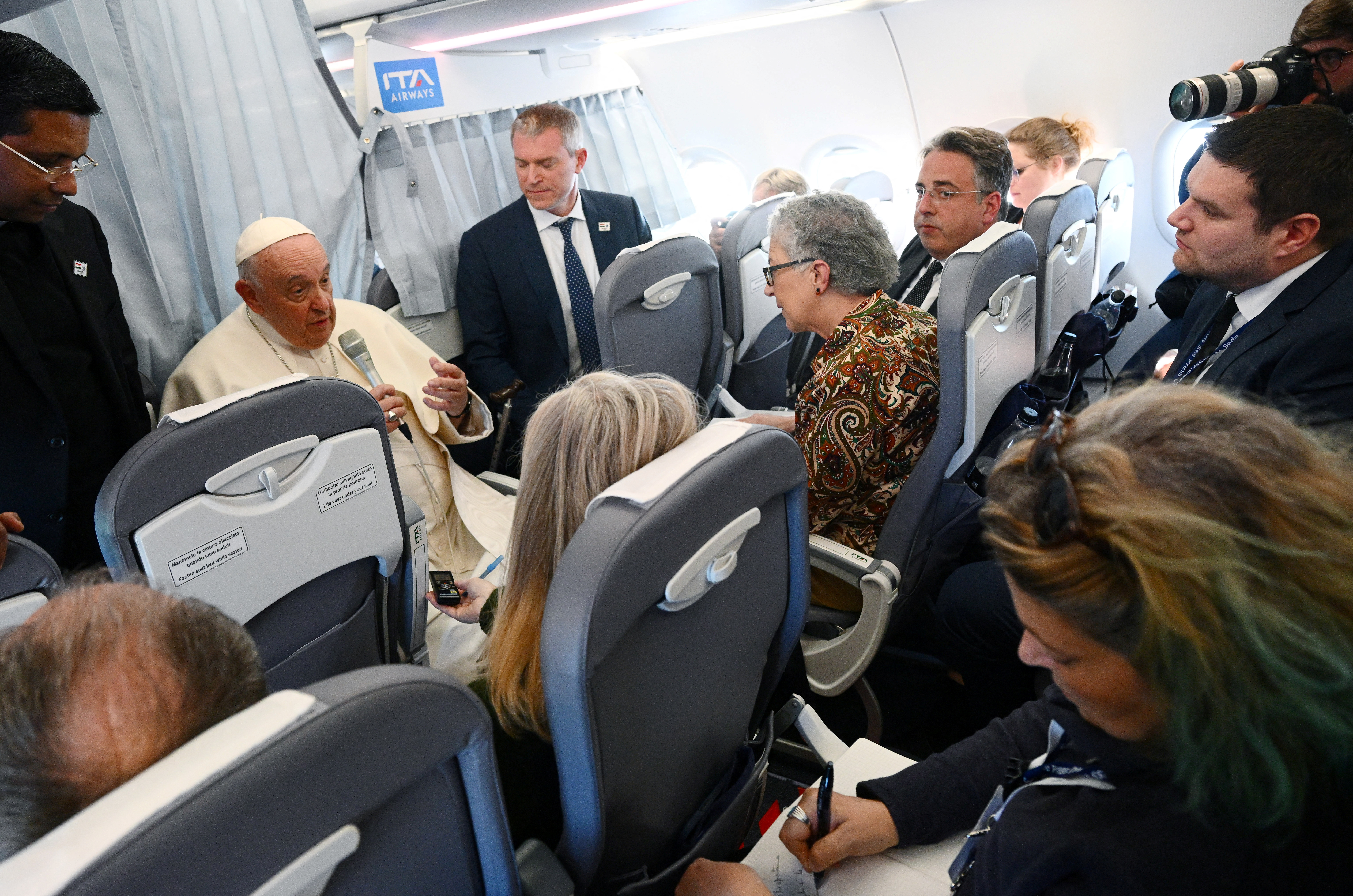 El Papa Francisco aseguró que el Vaticano participa en una misión de paz para Ucrania. (FOTO: REUTERS)