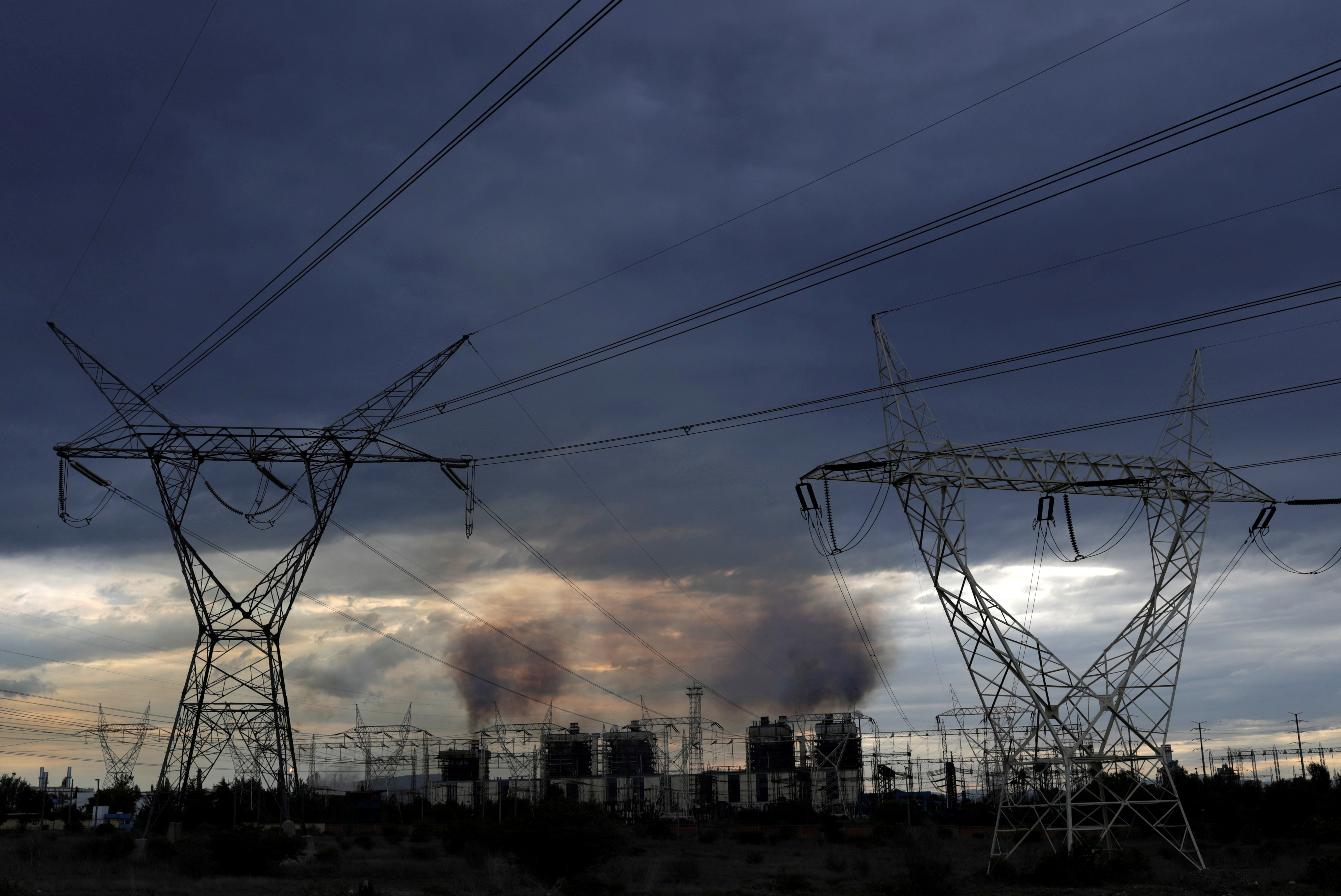 México en riesgo de monopolizar la industria eléctrica: Coparmex
REUTERS/Henry Romero