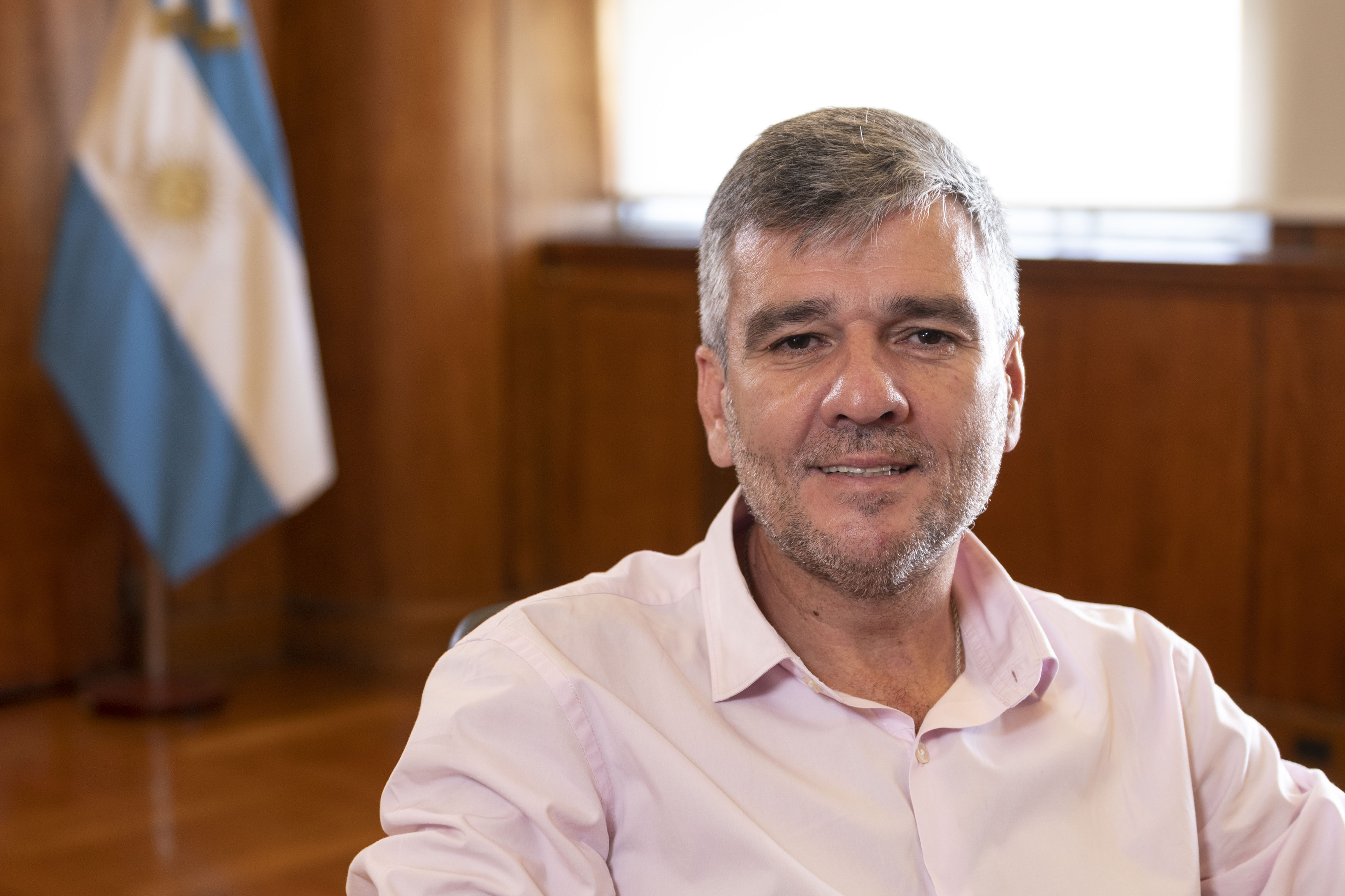 El ministro Juan Zabaleta tiene la difícil misión de llevar tranquilidad a las calles y evitar que los piqueteros sigan acampando en el centro de la Ciudad de Buenos Aires