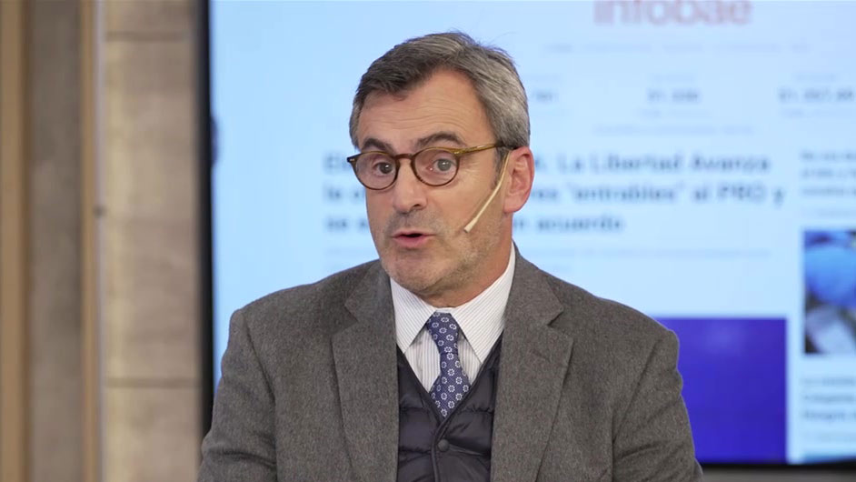 Guerra silenciosa: cómo los regímenes autoritarios usan la ciberguerra para ganar ventaja sobre las democracias 