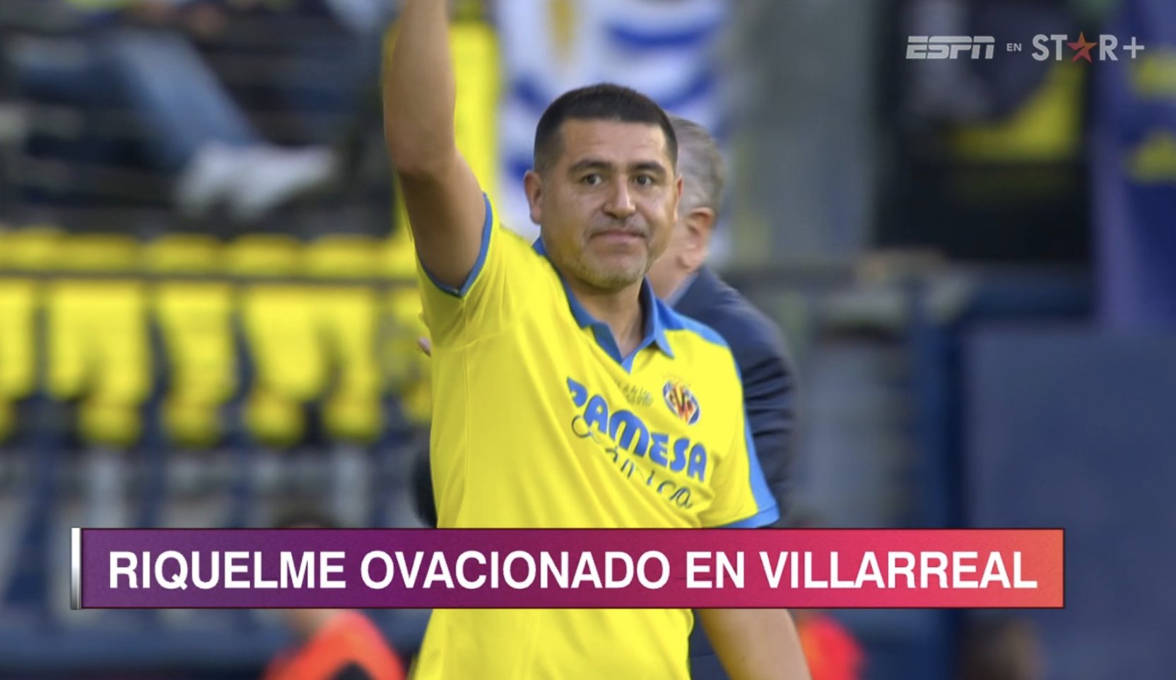 “Uno de los mejores jugadores de la historia del fútbol”: la impactante ovación a Riquelme en el partido de leyendas del Villarreal
