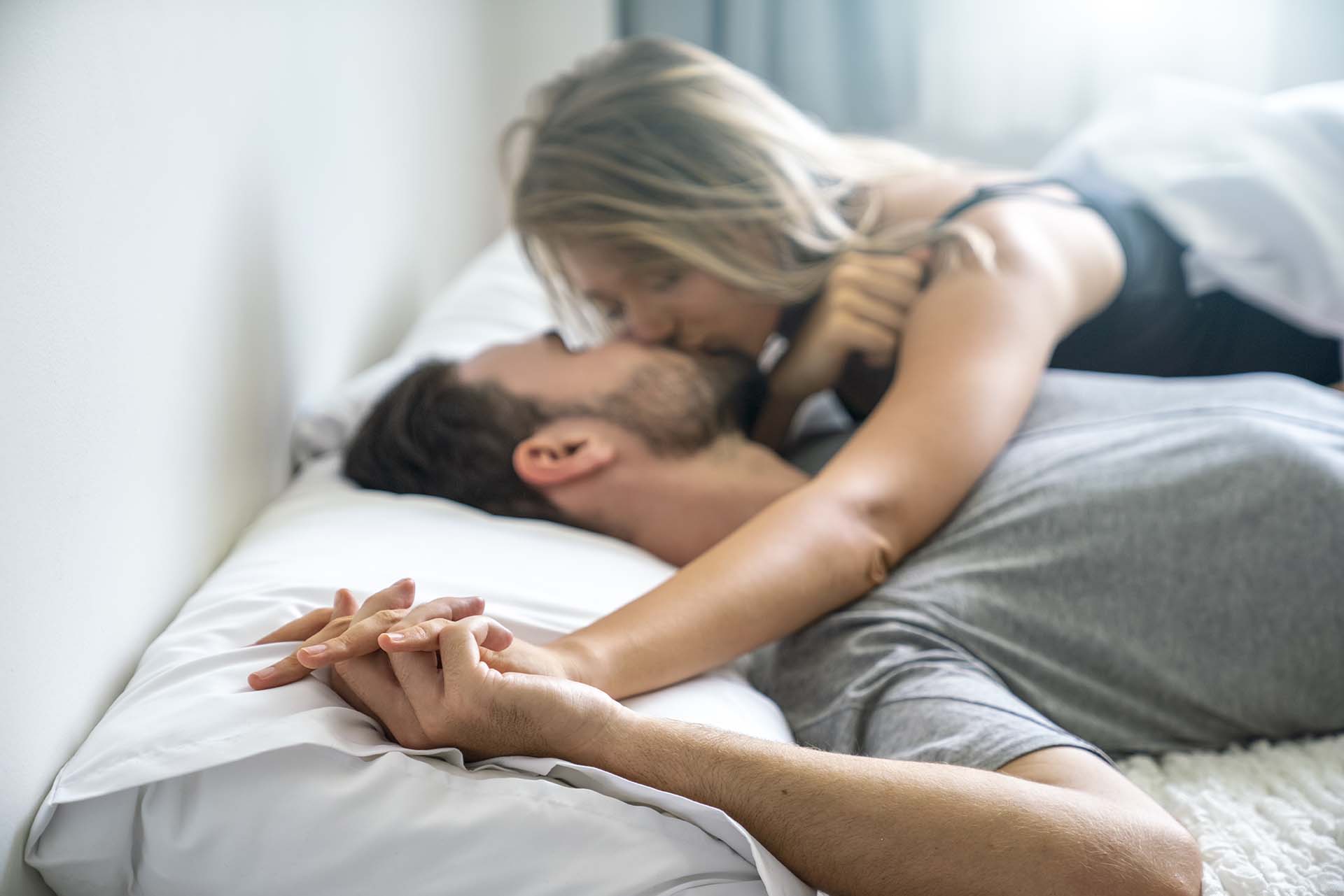 “No me cuestionaba nada. Quería ser feliz. Si tenía que separarme lo iba a hacer, pero no era el momento con los chicos en la primaria… Era consciente de la aventura, pero inconsciente al mismo tiempo", relata Inés (foto ilustrativa/ Getty Images)