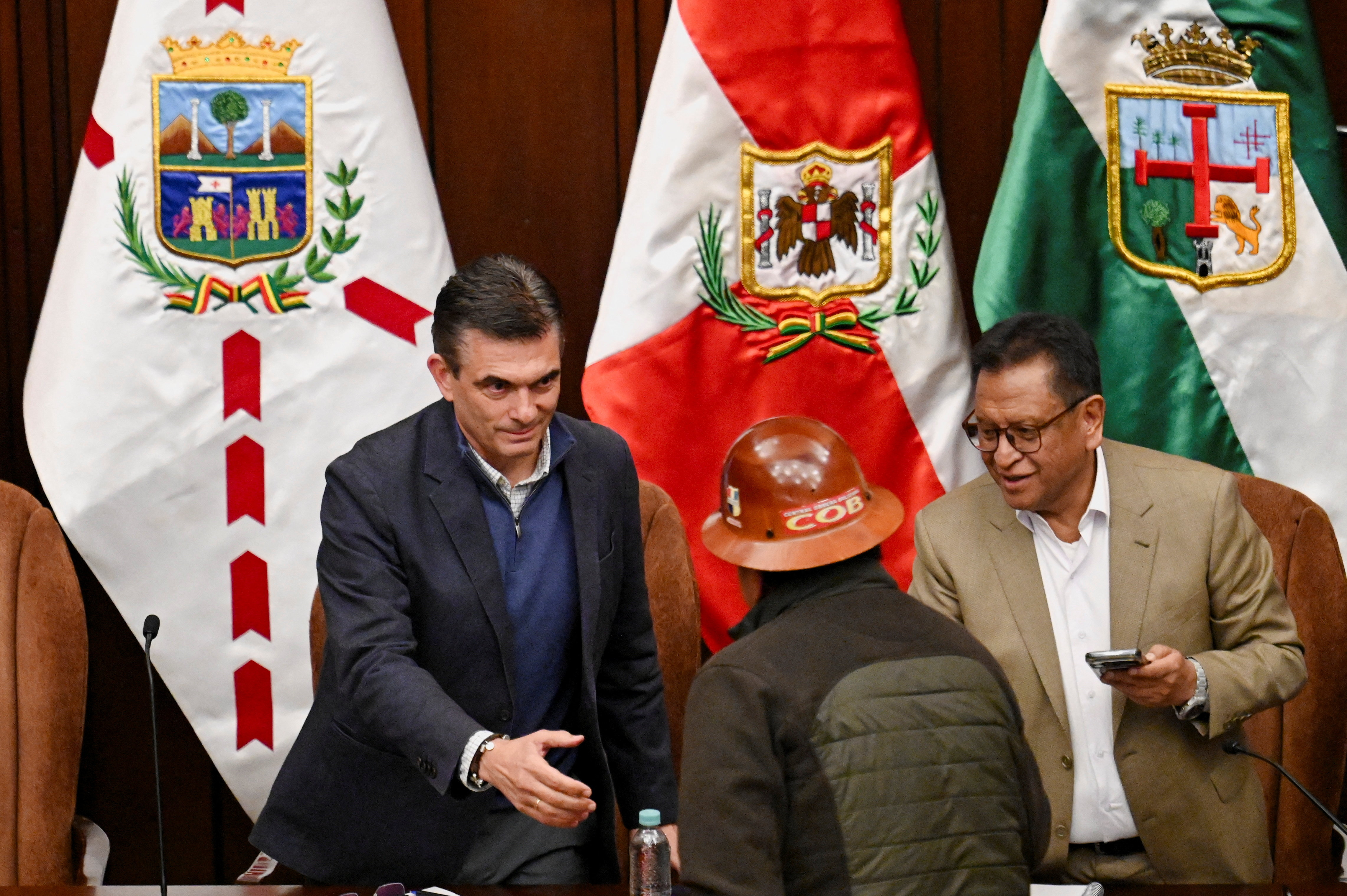 Bolivia abre mesas de di&aacute;logo con sindicatos tras m&aacute;s de 50 d&iacute;as de tensi&oacute;n social
