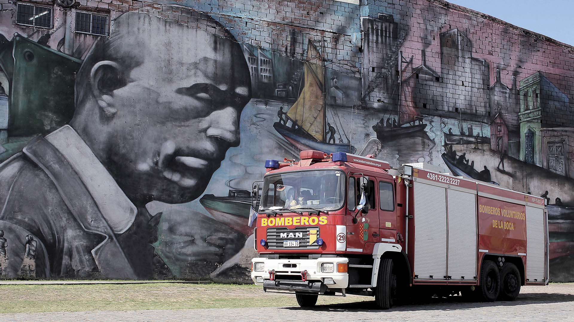 Los Bomberos Voluntarios de La Boca, el primer cuerpo de bomberos voluntarios, cumple 50 mil días de servicio (Pablo José Rey / rumbosur.org)