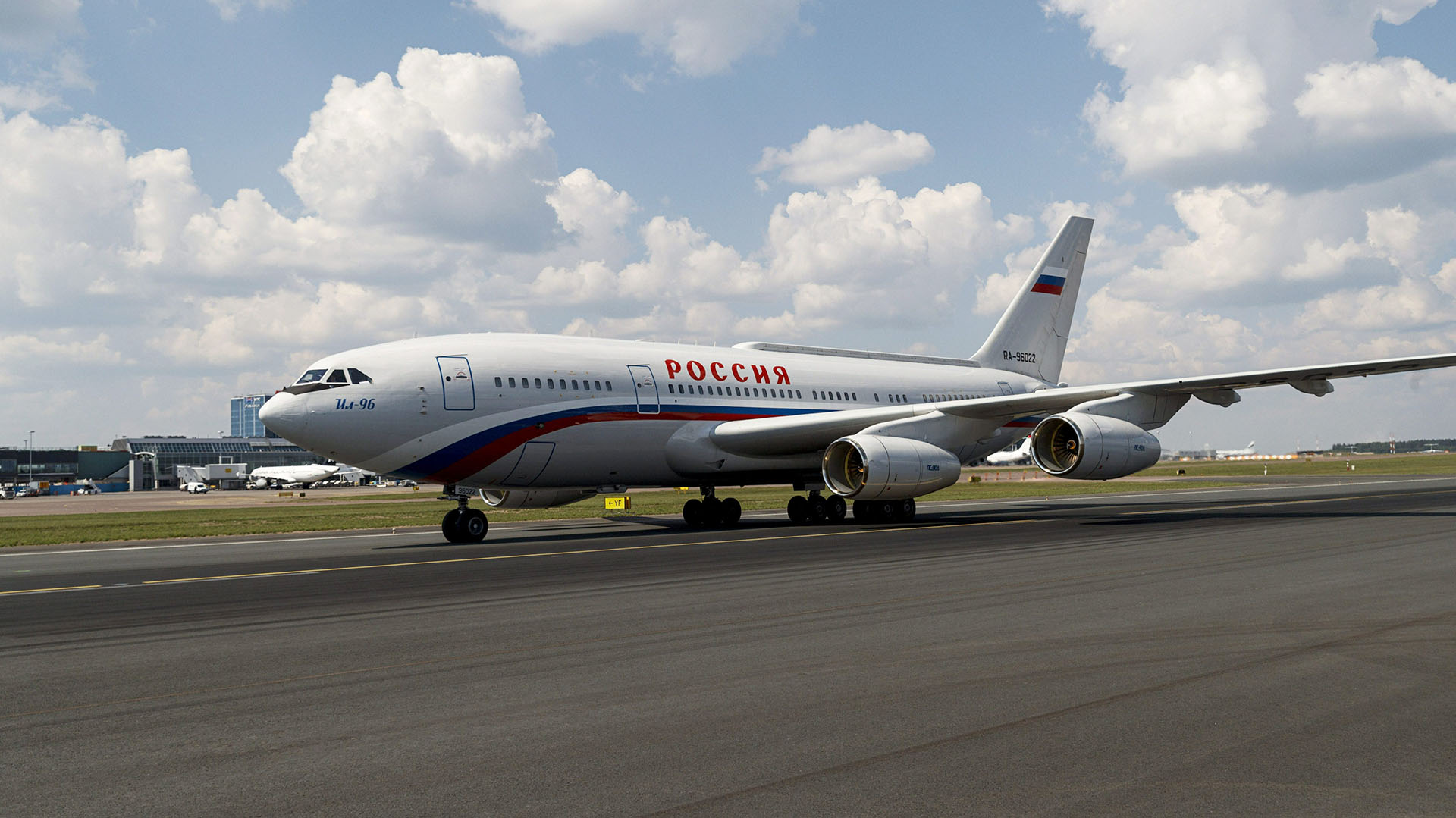 El avión del presidente ruso Vladimir Putin. Lehtikuva/Roni Rekomaa vía REUTERS