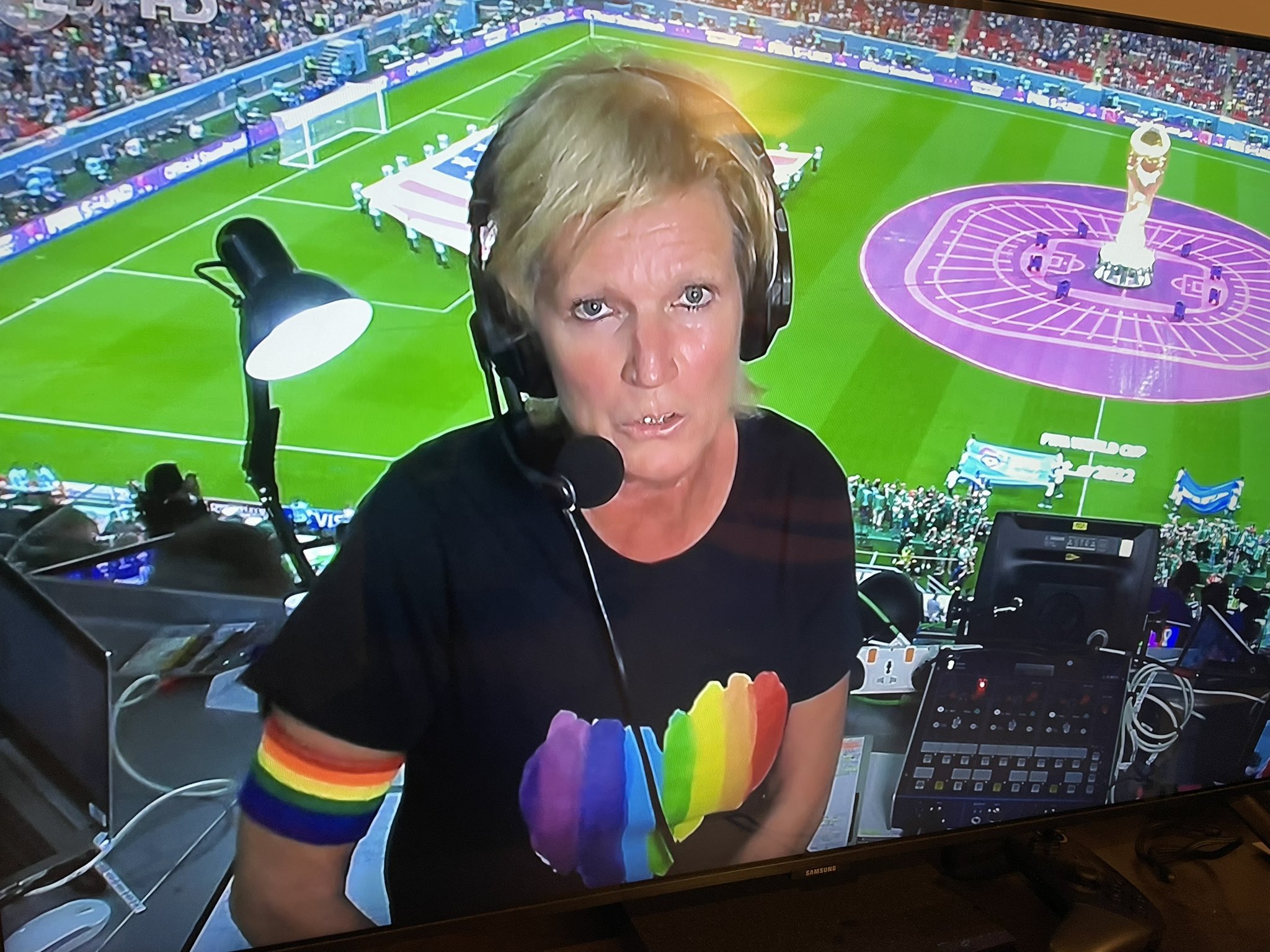 Why Manuel Neuer had Mexico sanctioned in Russia 2018 5 LGBT journalists