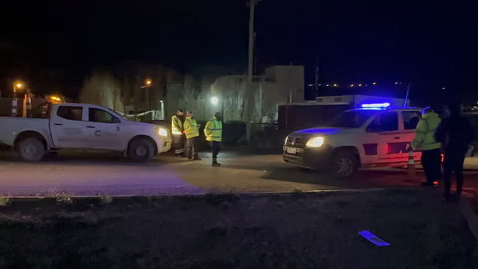 Misterio en Comodoro Rivadavia: un hombre fue atropellado y muri&oacute;, pero hace seis d&iacute;as que no logran identificarlo