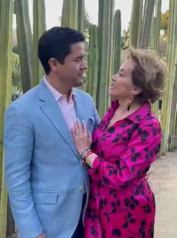 Elba Esther Gordillo se casó con un joven abogado y se dijo “plenamente  feliz” - Infobae