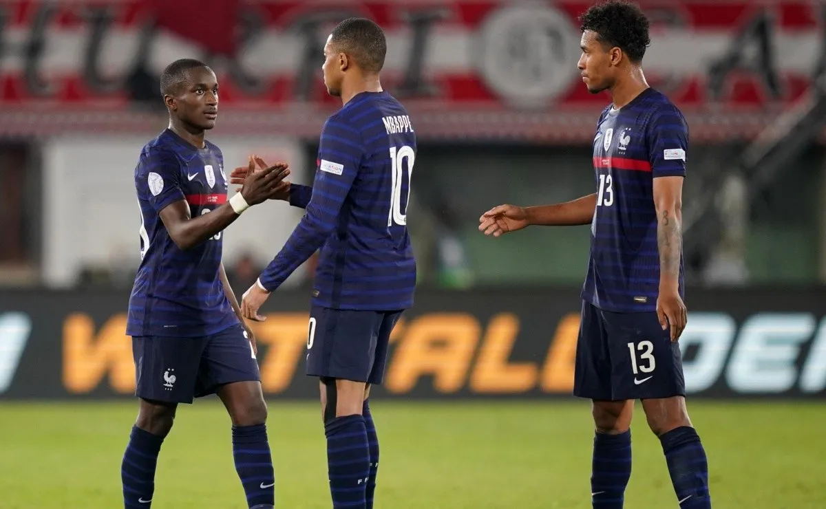 Malas noticias en la selección de Francia: se confirmó la lesión de un futbolista que se perderá el Mundial de Qatar 