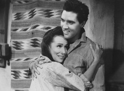 Elvis Presley llegó a ser un fiel seguidor de Dolores del Río por su talento (Foto: Estrella de Fuego)