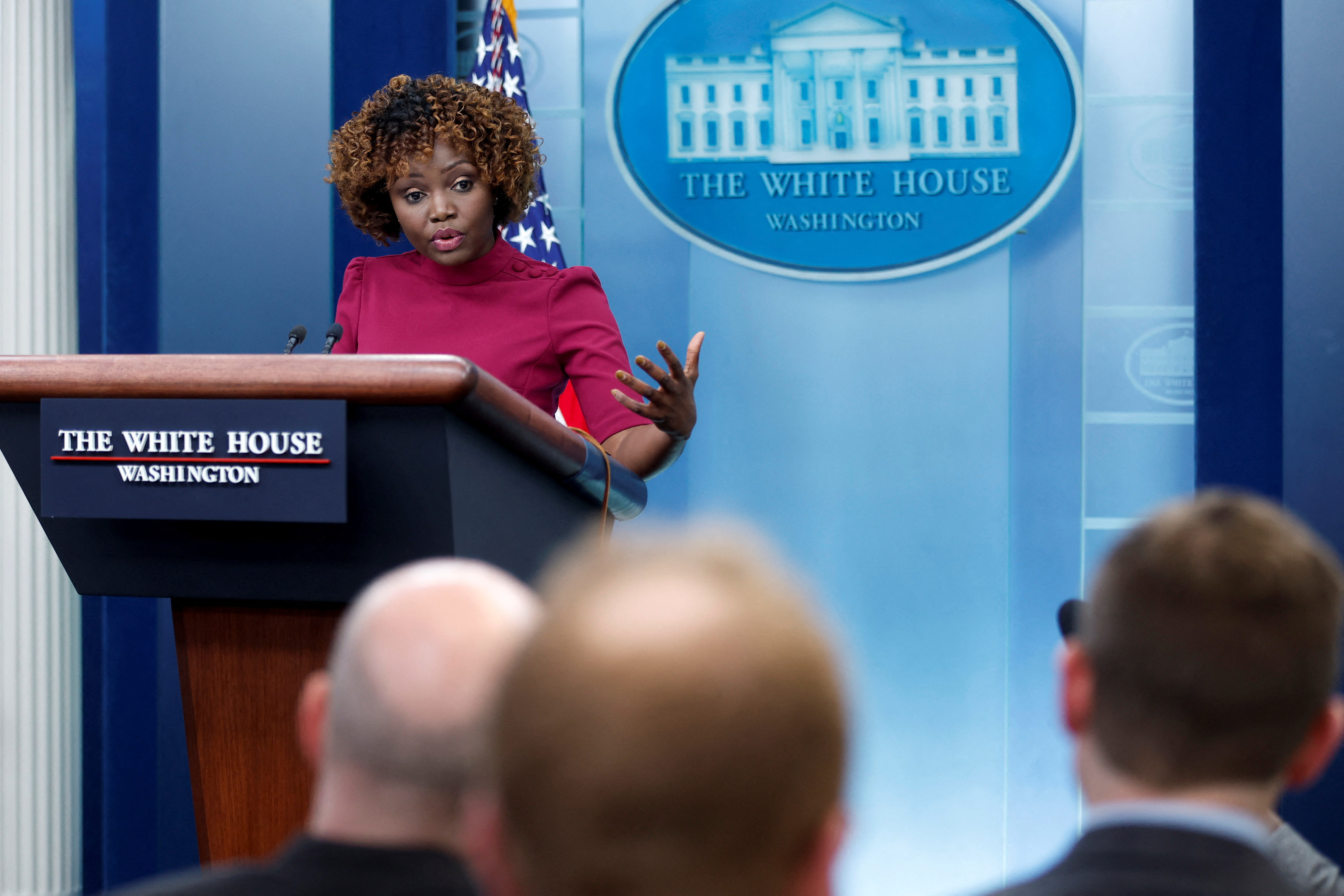 Karine Jean-Pierre, secretaria de Prensa de la Casa Blanca (REUTERS/Jonathan Ernst)