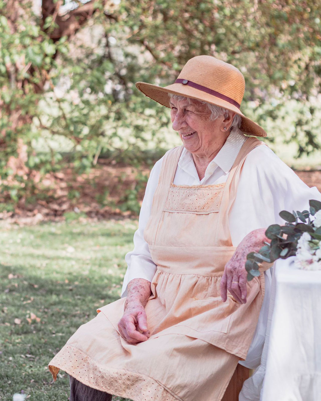 Lilia, la abuela de 94 años de Verónica, quién inspiró la idea del negocio de Verónica