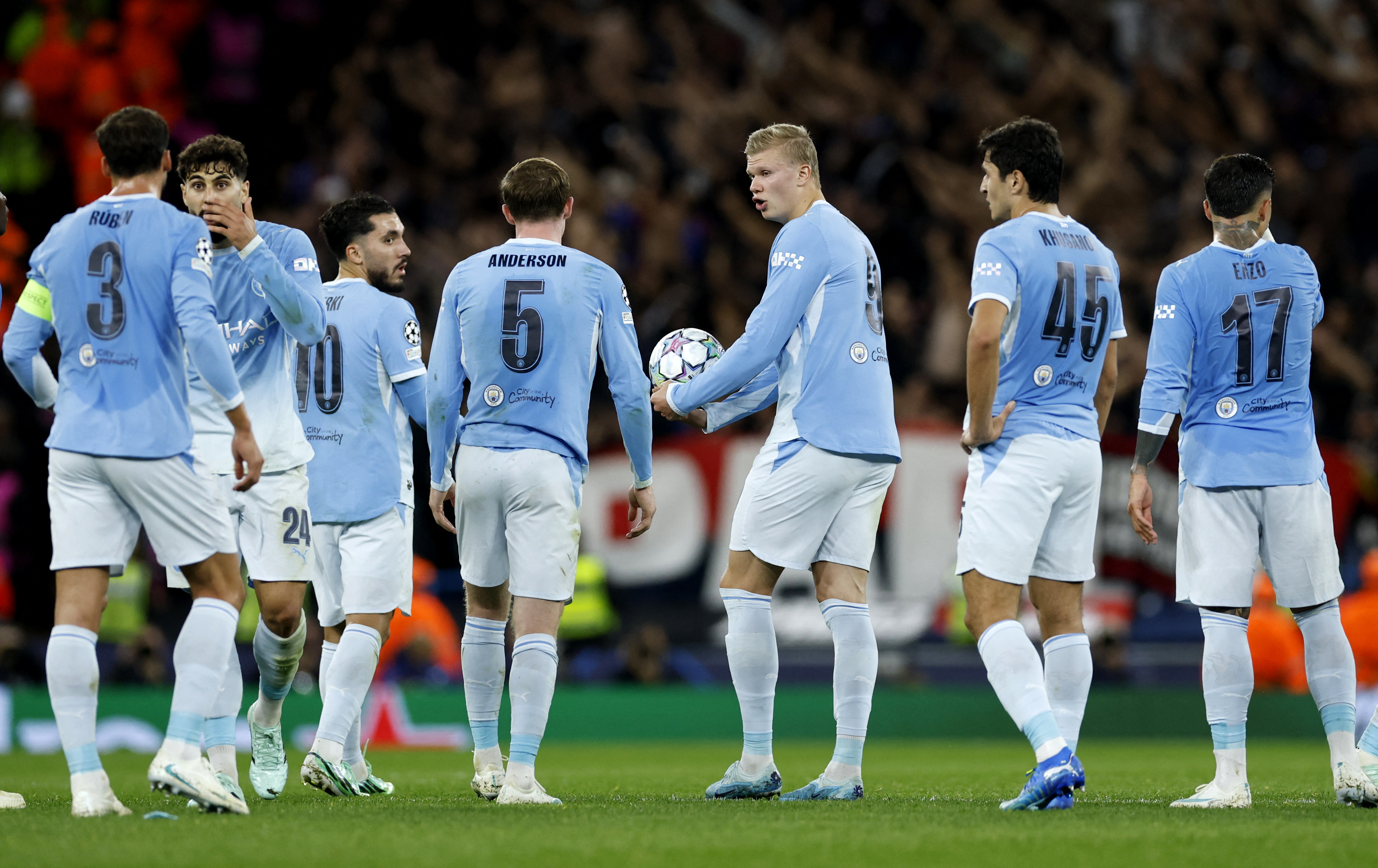 Impacto en la Premier League: Manchester City podr&iacute;a sufrir una "enorme" quita de puntos que provocar&iacute;a su descenso