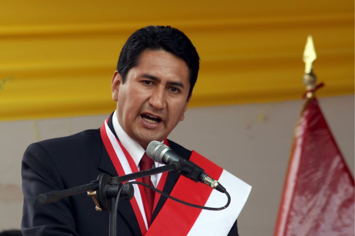 Vladimir Cerrón contradice a vocero de Perú Libre sobre su postulación a la presidencia