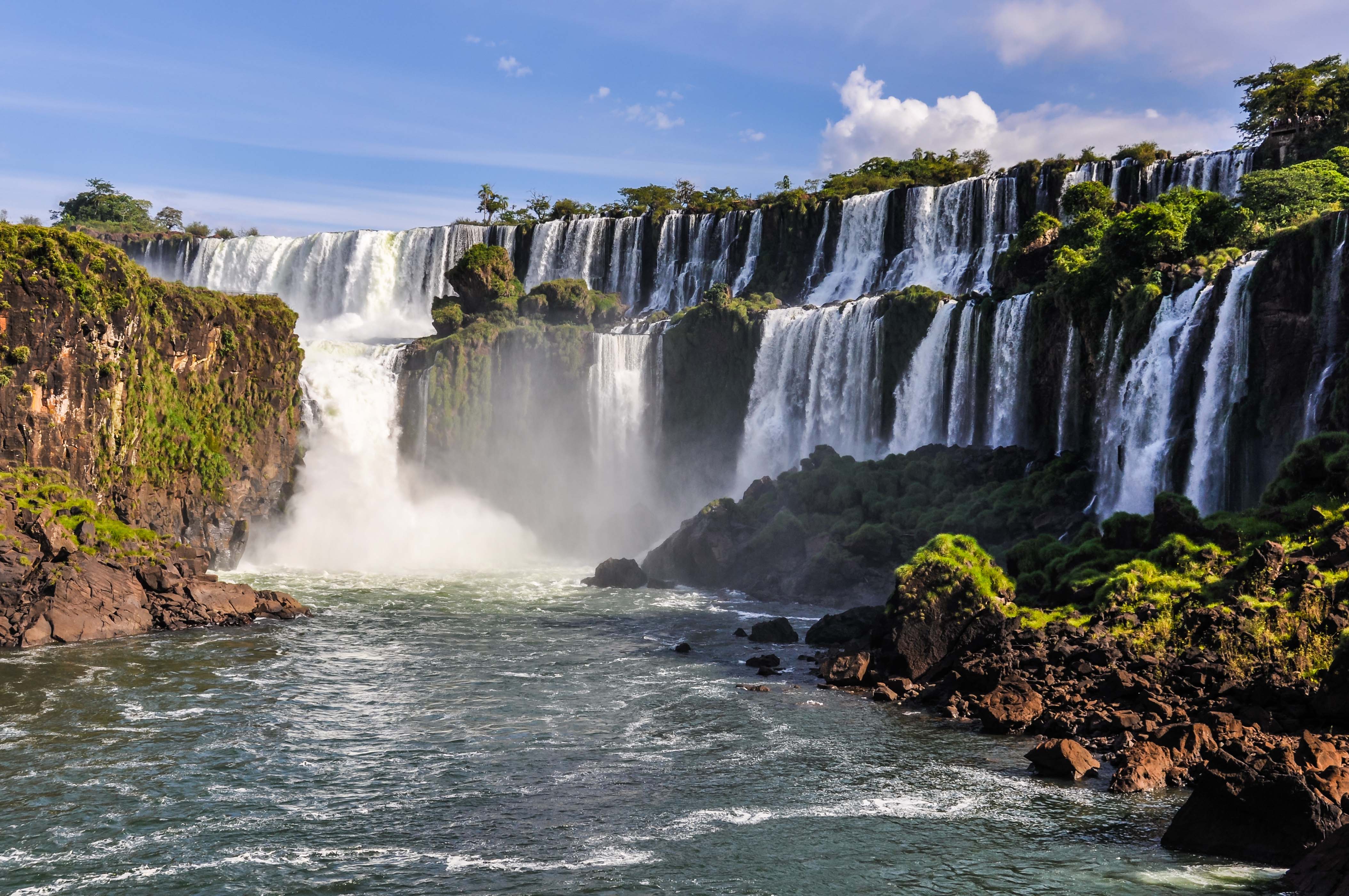 Foto panorámica de las Cataratas del Iguazú. (Foto: Shutterstock)