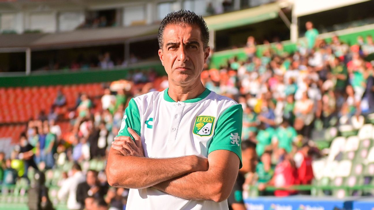 Renato Paiva dejó de ser el Director Técnico del León