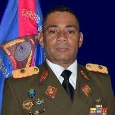 Rubén Darío Belzares Escobar ascendió a General de División