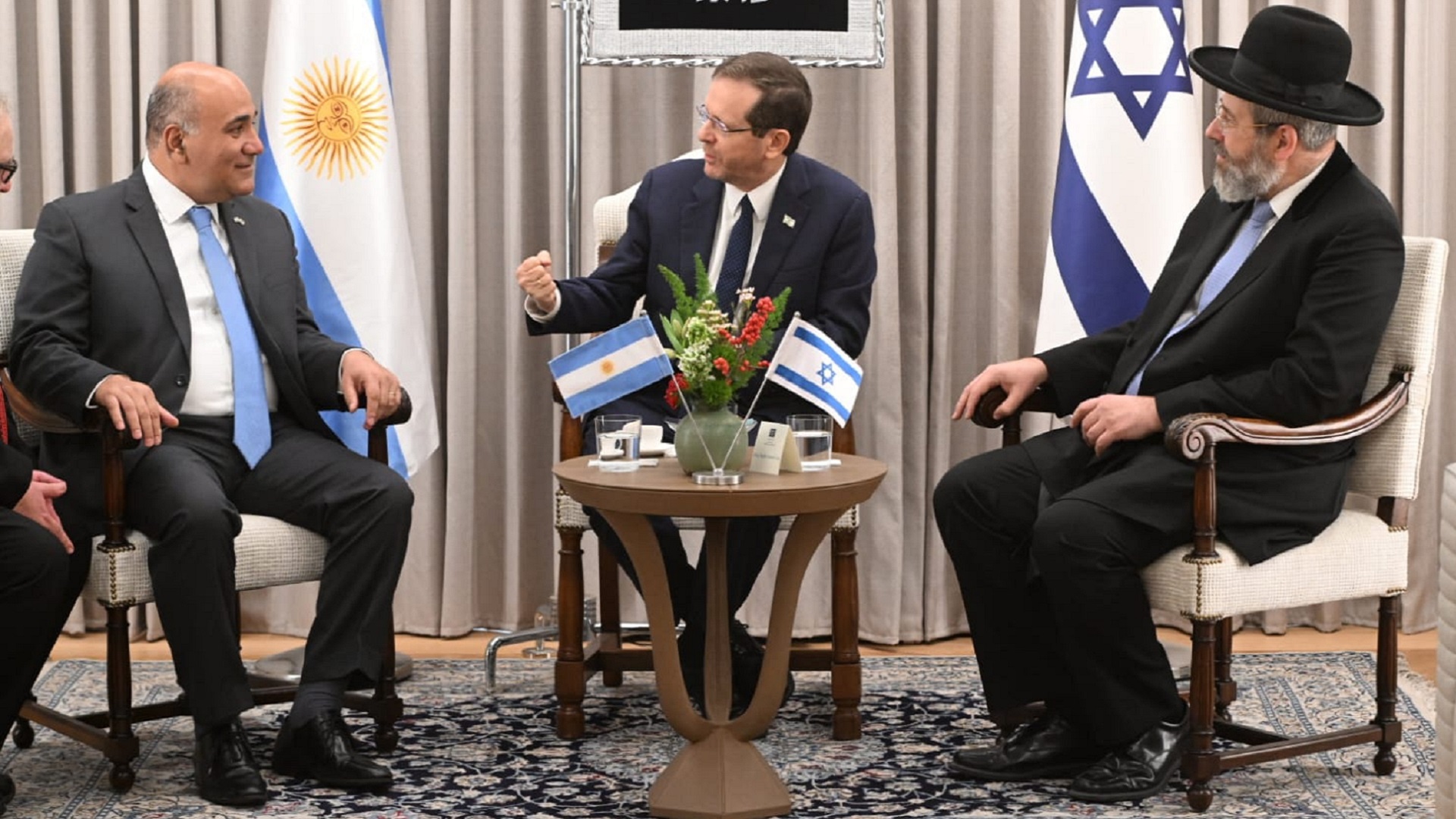 Manzur fue recibido por el presidente israelí Isaac Herzog