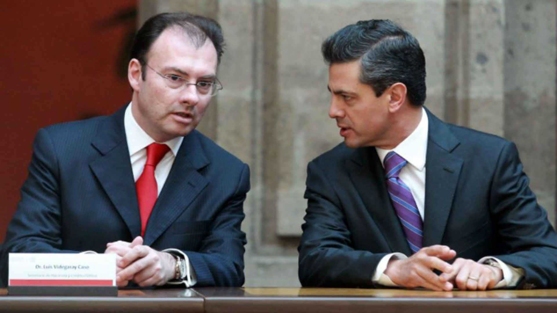 Enrique Peña Nieto con Luis Videgaray, el flamante canciller de México