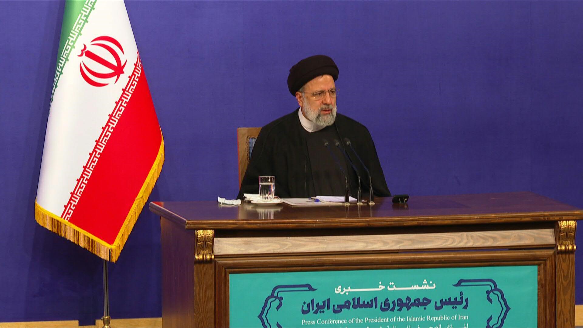 El presidente iraní, Ebrahim Raisi, dijo el lunes que "no tiene sentido" salvar el acuerdo nuclear de 2015 si el Organismo Internacional de Energía Atómica (OIEA) no pone fin a su investigación sobre los sitios no declarados en el país (AFP)