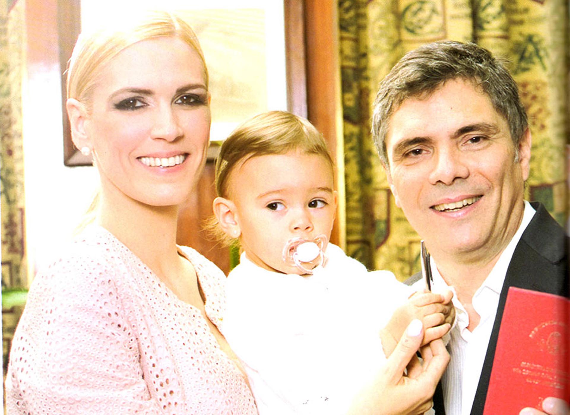 Viviana Canosa junto a Alejandro Borensztein y su hija Martina