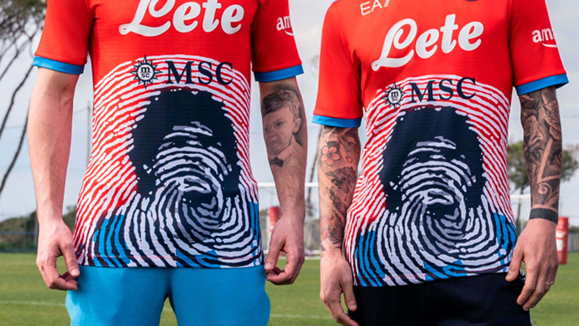 Fácil de comprender Consciente de Complacer Napoli presentó una nueva camiseta en homenaje a Diego Armando Maradona -  Infobae