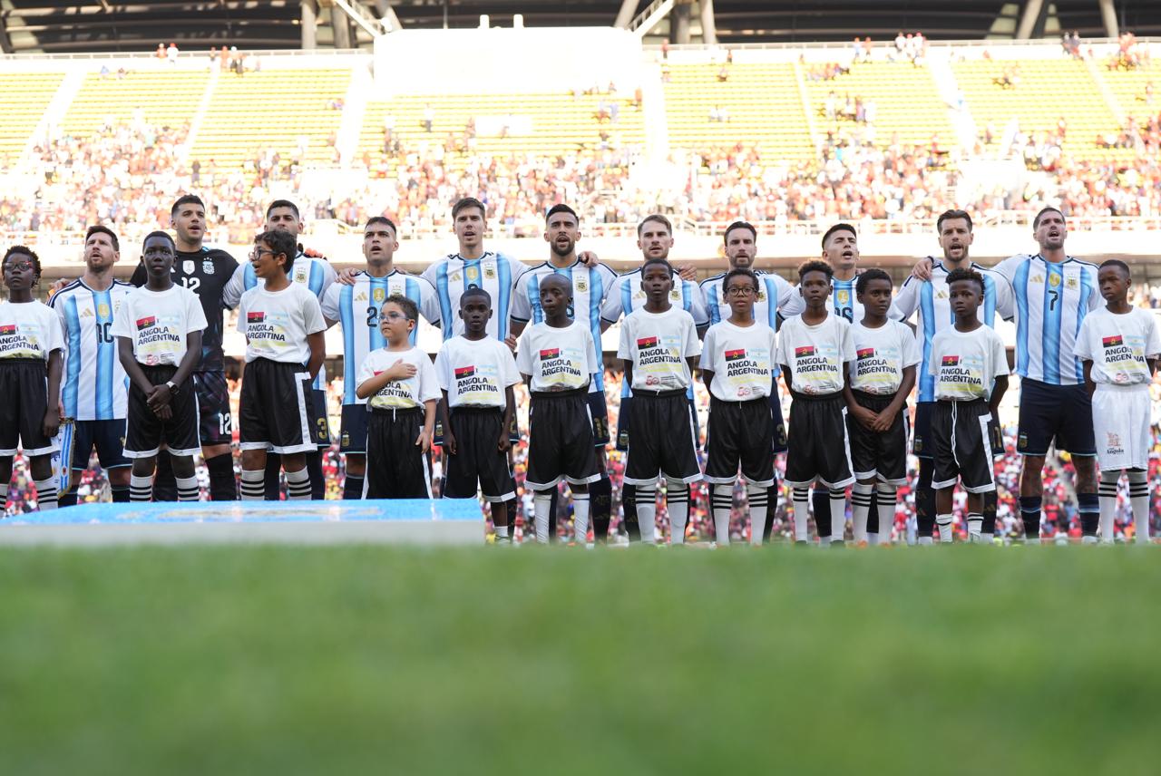 El Gobierno anunció que la Televisión Pública y Radio Nacional transmitirán todos los partidos de la Selección en el Mundial