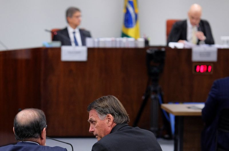 La oposición chilena volvió a acusar a Boric de faltar a la prescindencia electoral