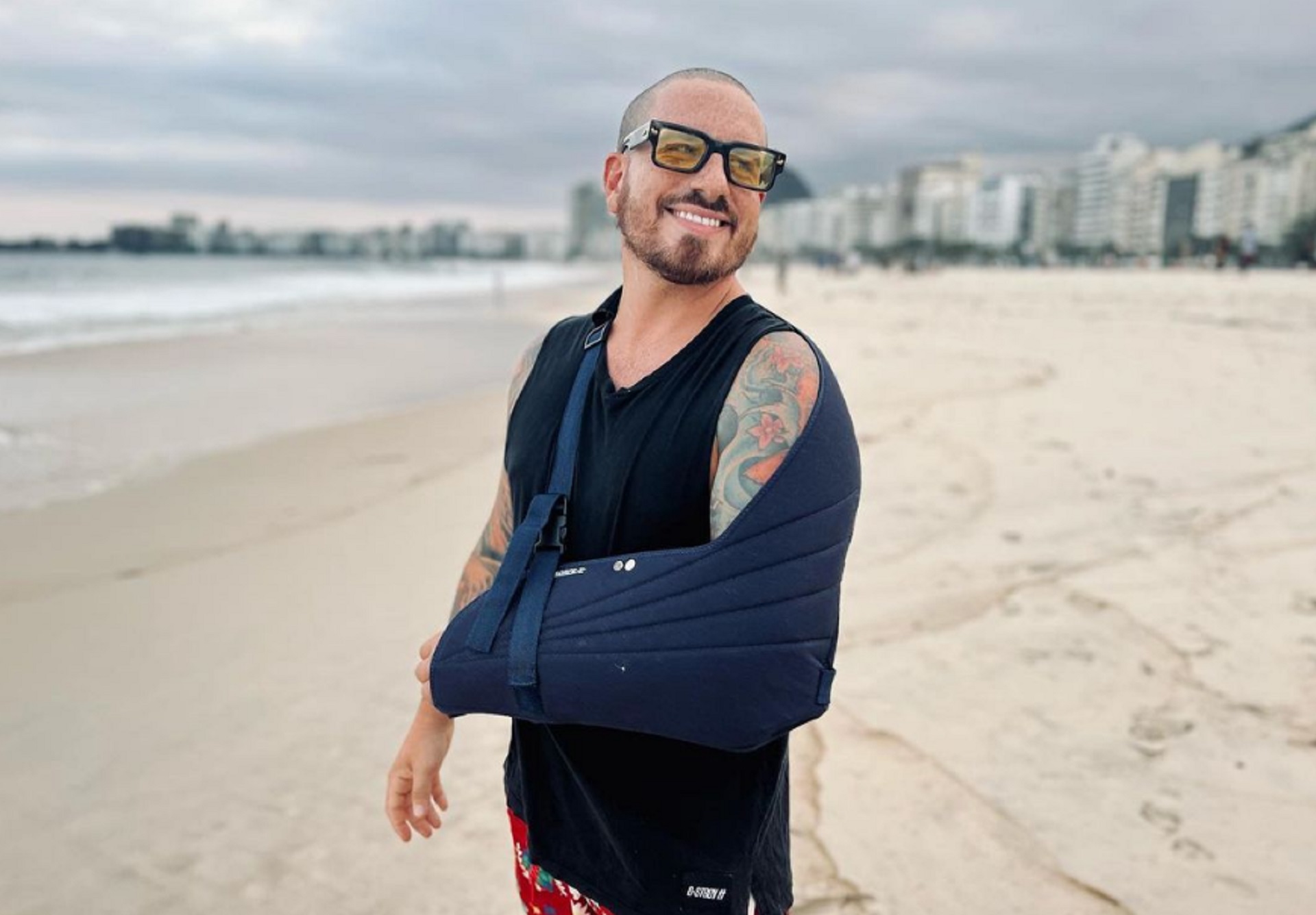 Antes de regresar a la Argentina, Fede Bal se despidió de la playa de Brasil, ya operado