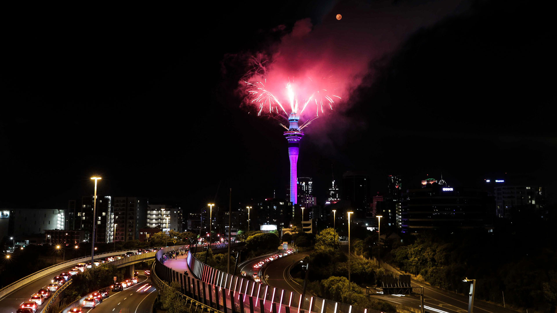 Celebraciones en Auckland, Nueva Zelanda (Michael Craig/ NZ Herald vía AP)