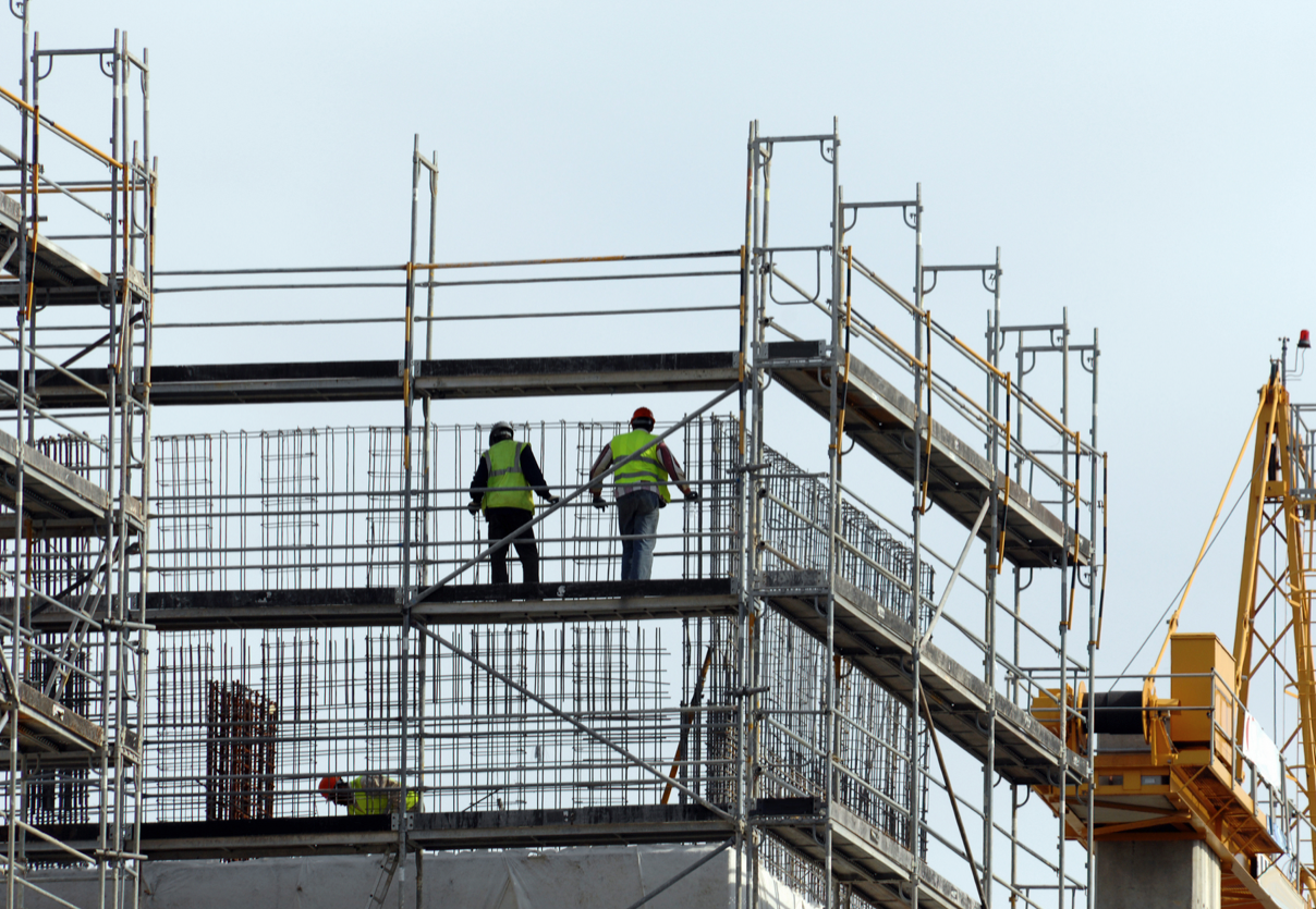 Empresarios De La Construcción Advirtieron Que El Gobierno No Paga Las De Obras De Viviendas 7712