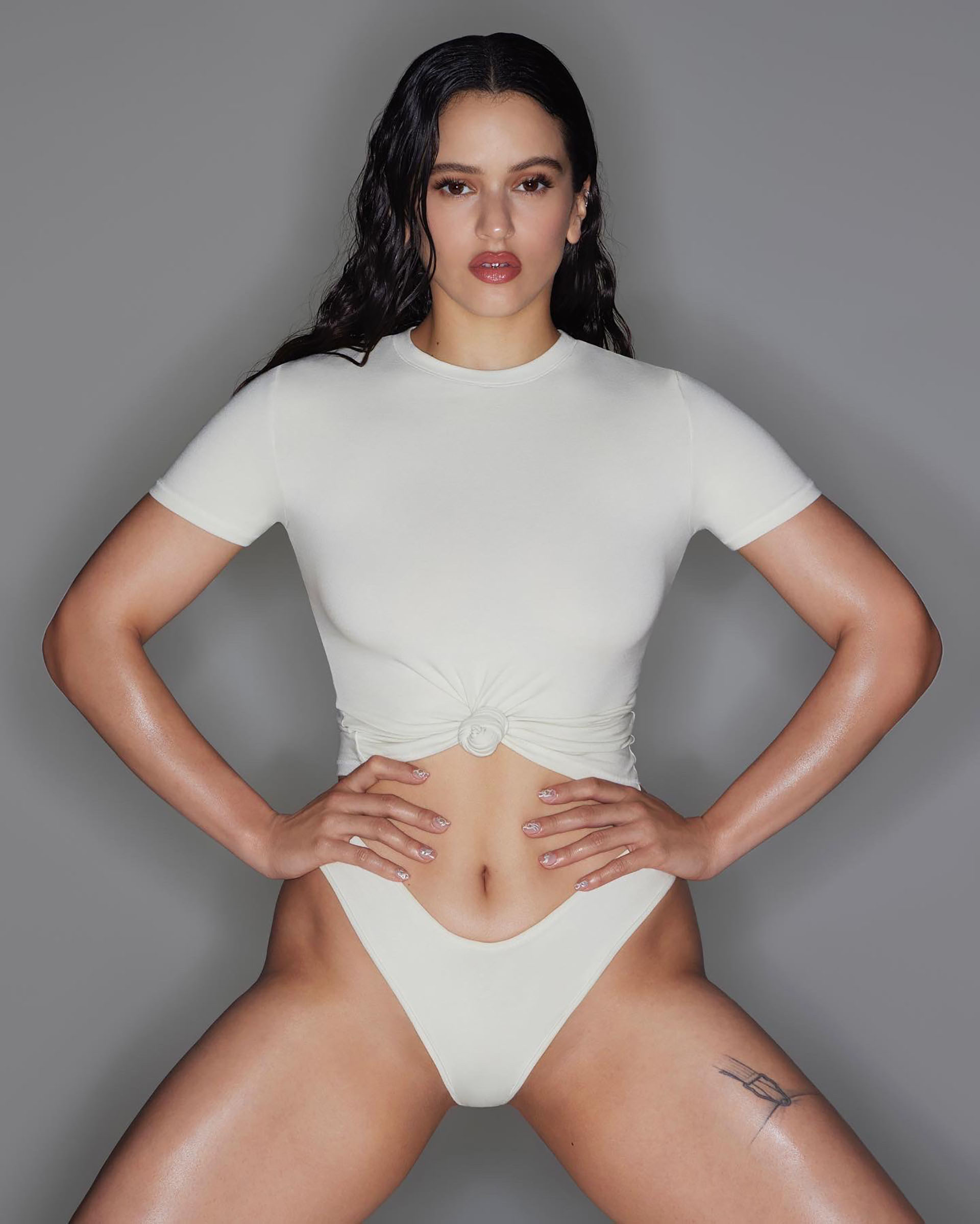 Rosalía es la nueva imagen de Skims, la firma de lencería de Kim Kardashian (@KimKardashian)