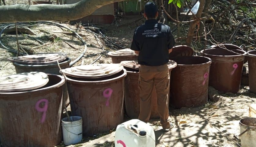 Sinaloa es el estado en el que más laboratorios clandestinos se han asegurado (Foto: FGR)